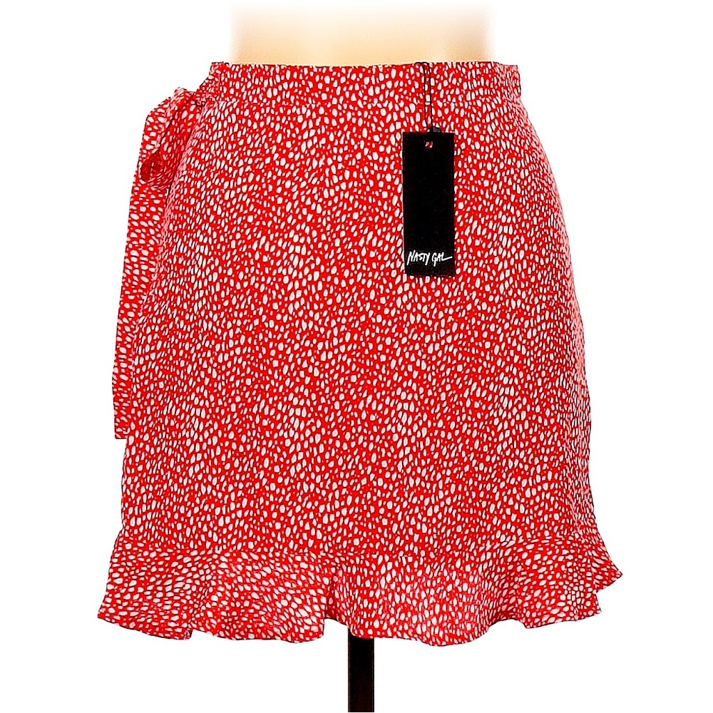 BRAND NEW! NASTY GAL SKIRT